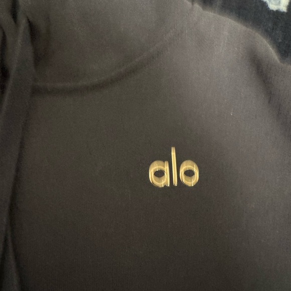 ALO YOGA Navy Accolade Matching Set - Picture 5 of 9